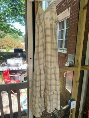 Les Soeurs small Cream and Gray Plaid Tiered Maxi Dress ladies